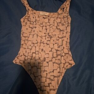 Babaton Women's Bodysuit in Beige/Pink and Charcoal